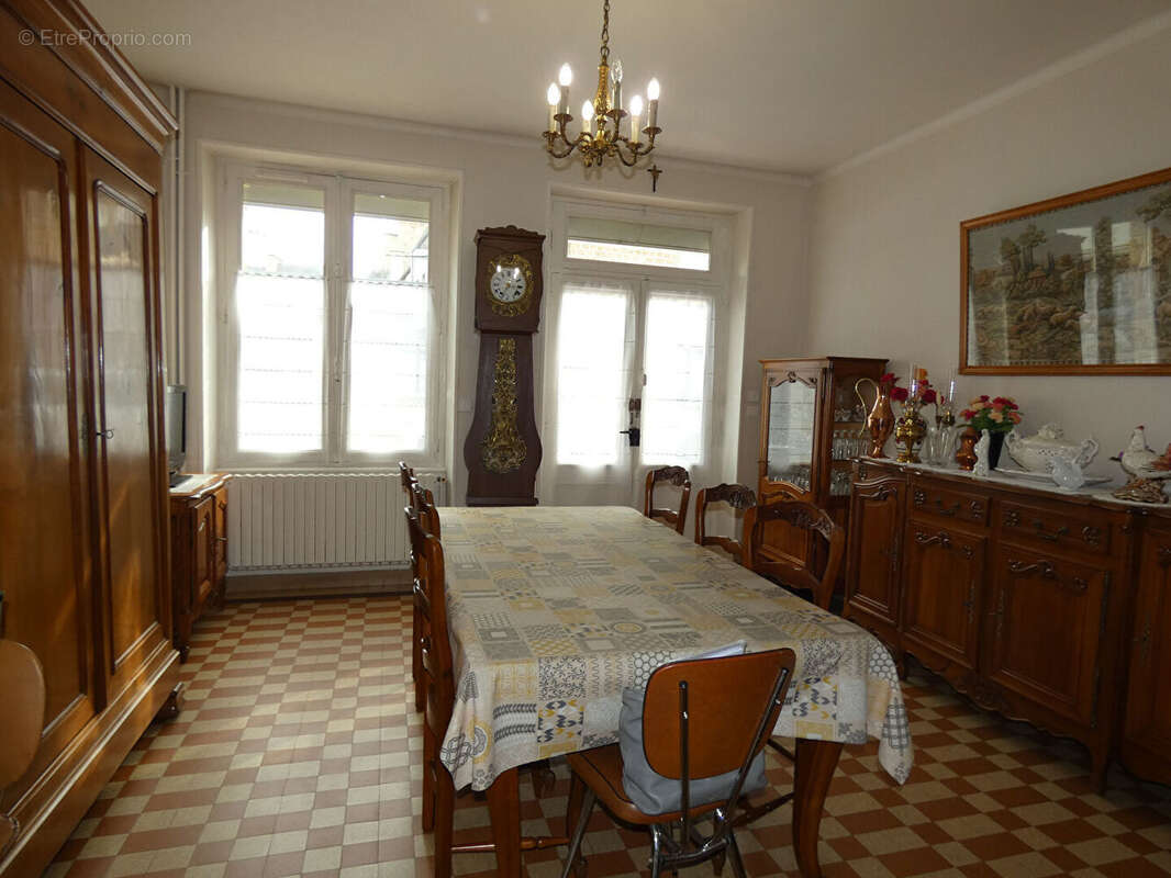 Maison à SAINT-HILAIRE-DU-HARCOUET