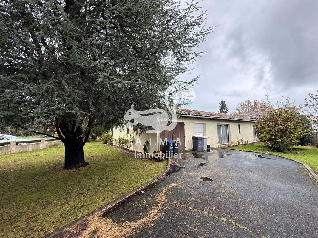 LANTON, proche de toutes commodités, maison 112m2 hab + garage 26m2 sur 1030m2 de jardin - photo 9