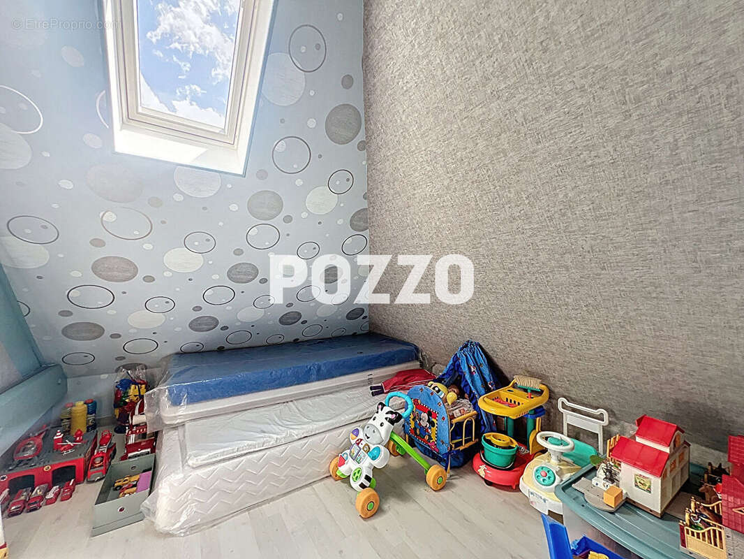 Maison à SAINT-HILAIRE-DU-HARCOUET