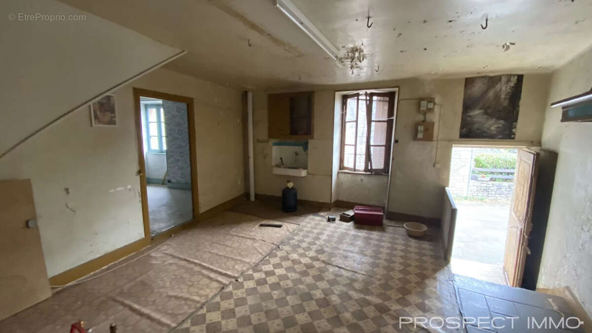 Maison de village 3 pièces à Saint Martin de Lenne - photo 2