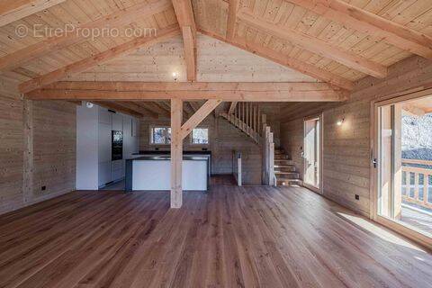 Maison à MONTRIOND