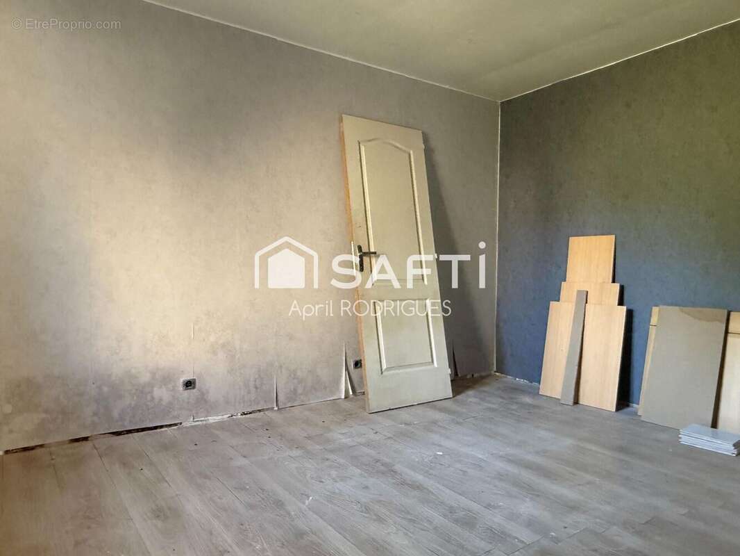 Photo 5 - Maison à SAINT-JUIRE-CHAMPGILLON