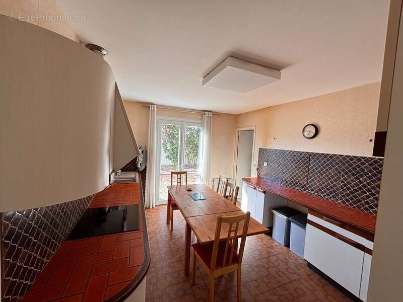Maison familiale 5 chambres et piscine - photo 9
