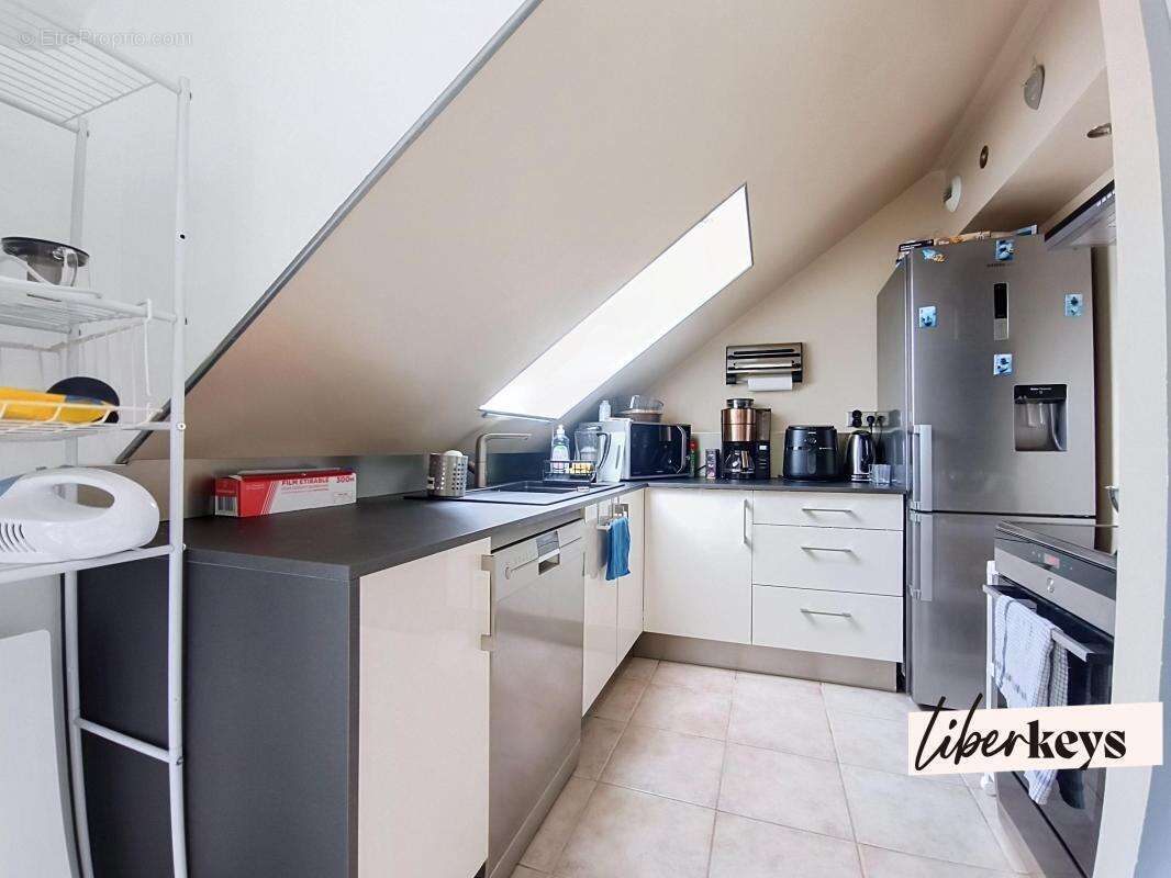Appartement à LE COUDRAY-MONTCEAUX