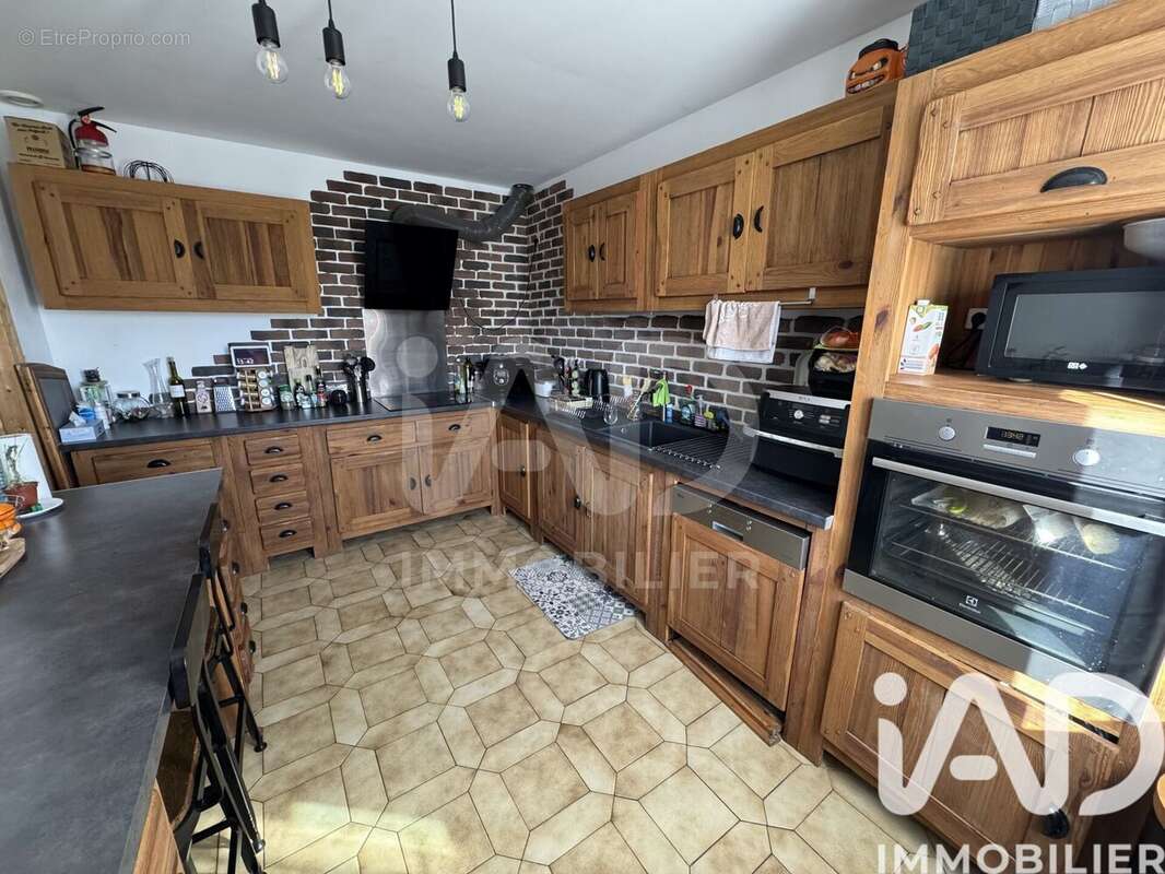 Photo 2 - Maison à SAINT-JEAN-DU-PIN