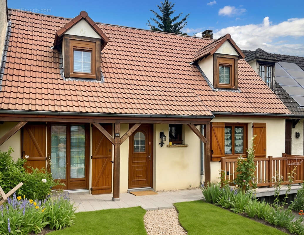 Maison à OLLAINVILLE