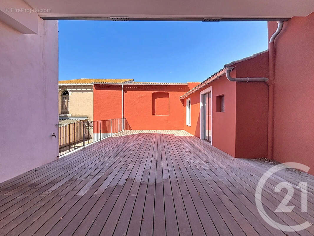 Appartement 140 m² à Sete  - photo 2