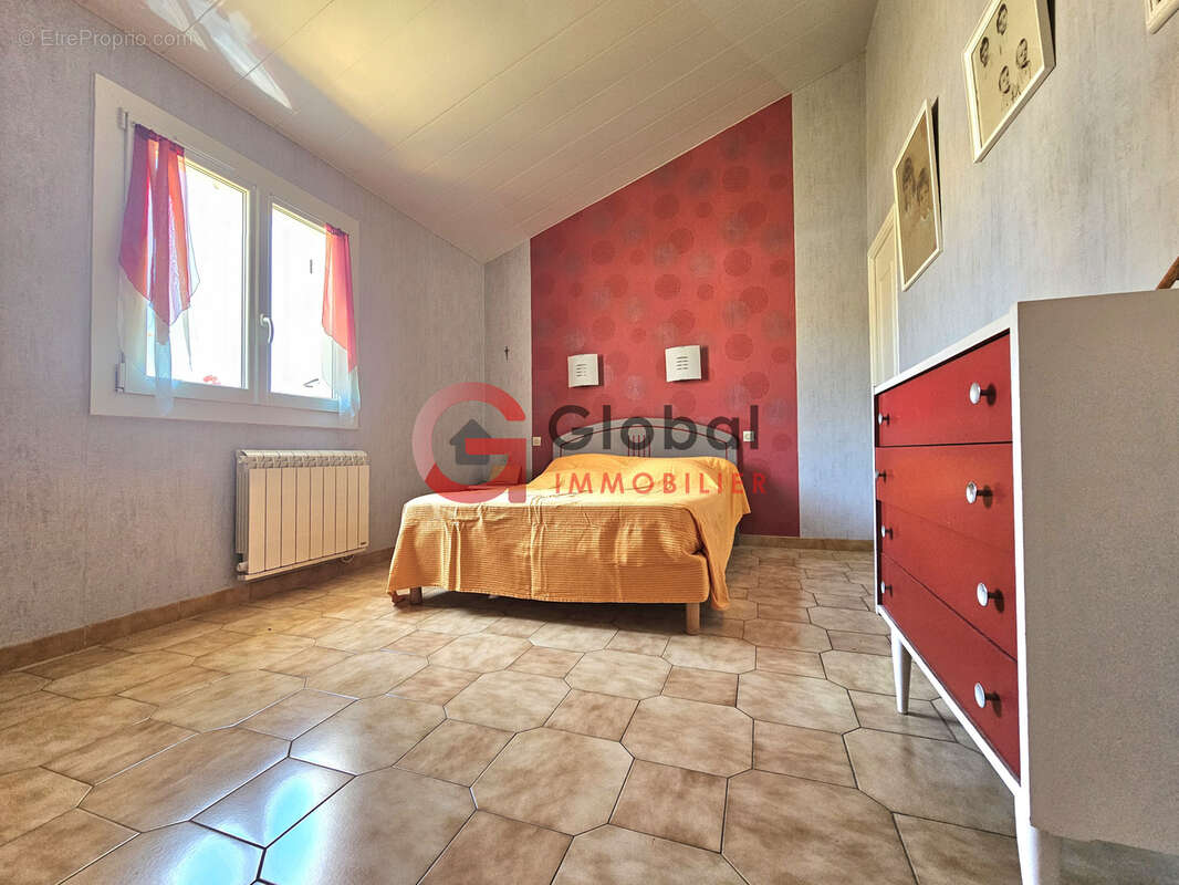 Villa familiale T6 155 m2/ 918 m2 - photo 2