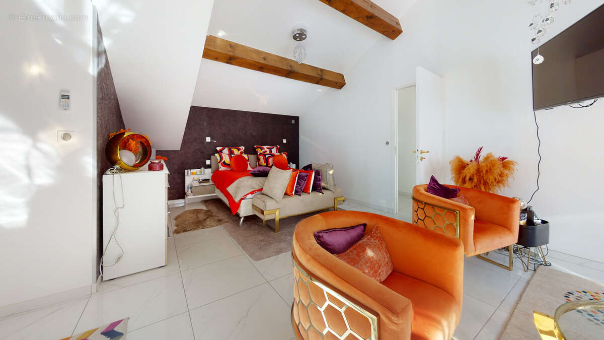 Maison à SEPTEMES-LES-VALLONS