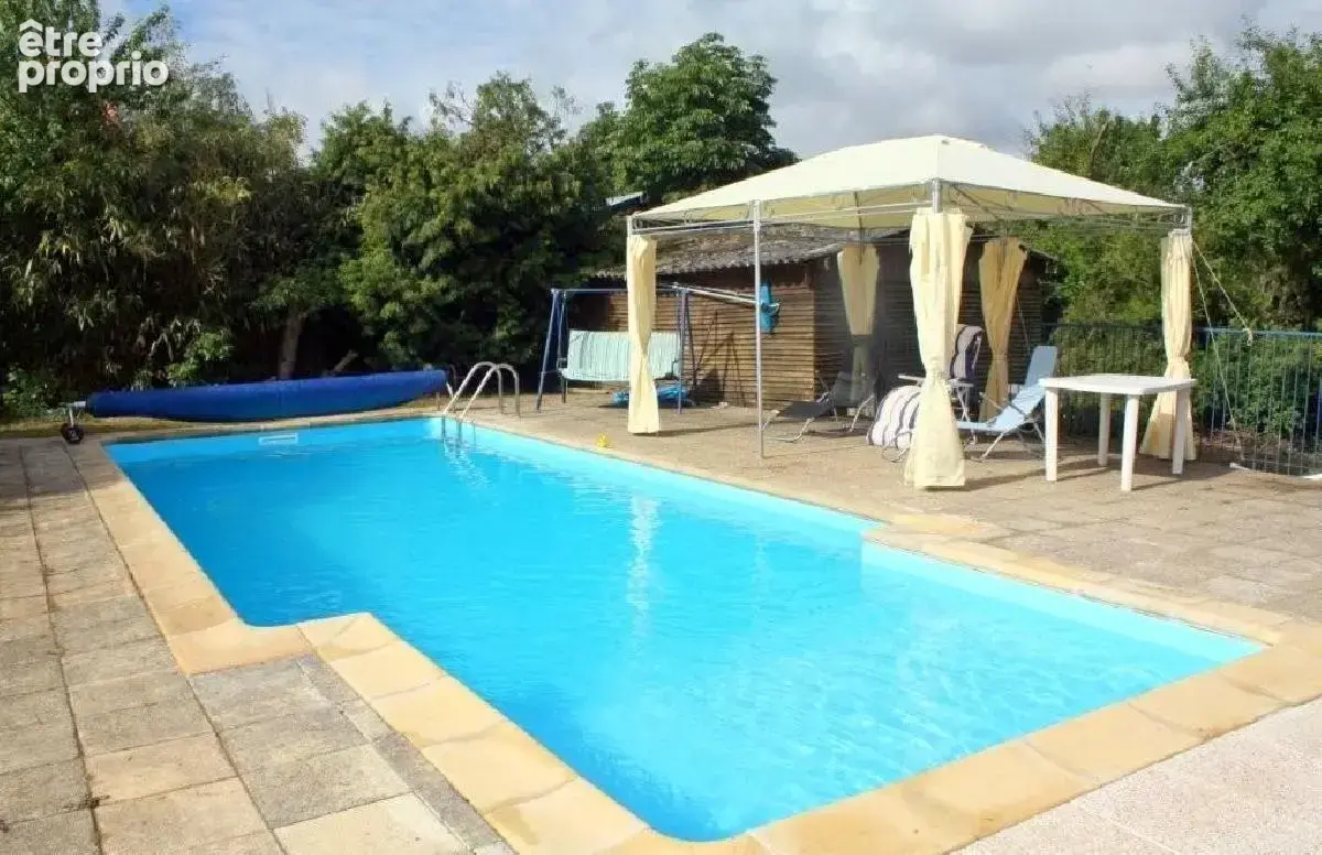 Maison 6 pièces 125 m² à vendre à Nanteuil-En-Vallee (16700) - photo 2