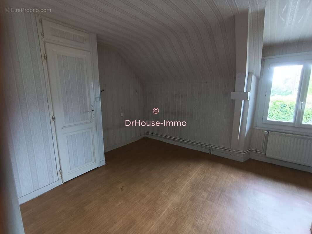 Maison à LOYAT