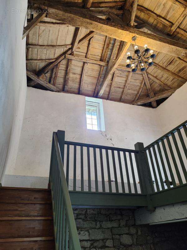 Maison à CELLEFROUIN