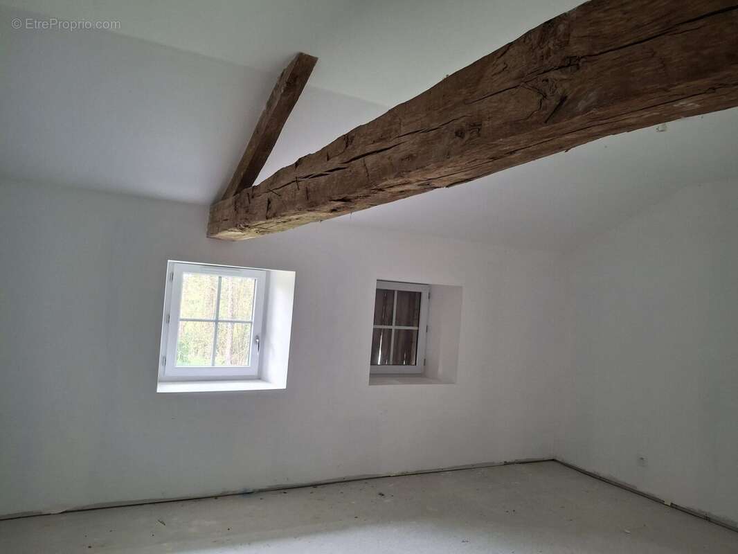 Maison 60 m² à Chasseneuil-Sur-Bonnieure  - photo 3