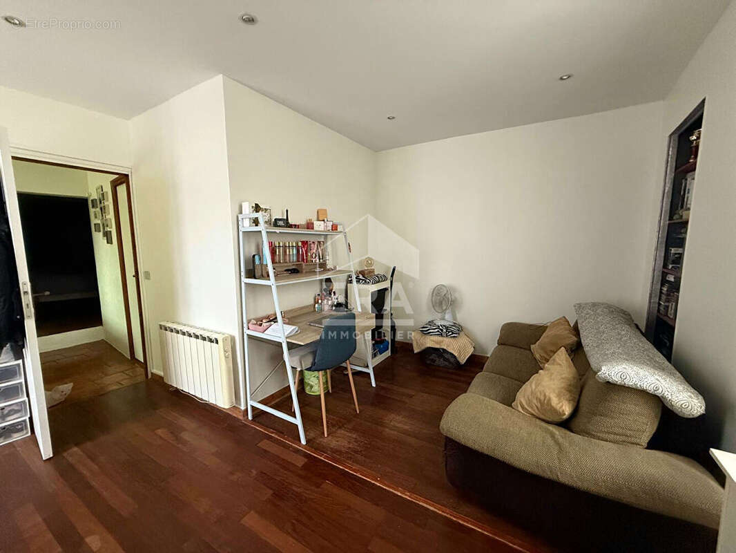 Appartement à VILLENEUVE-LOUBET