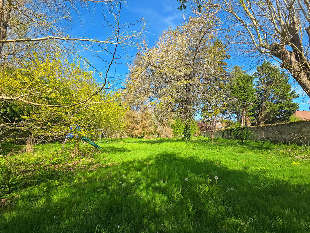 Maison à TESSANCOURT-SUR-AUBETTE