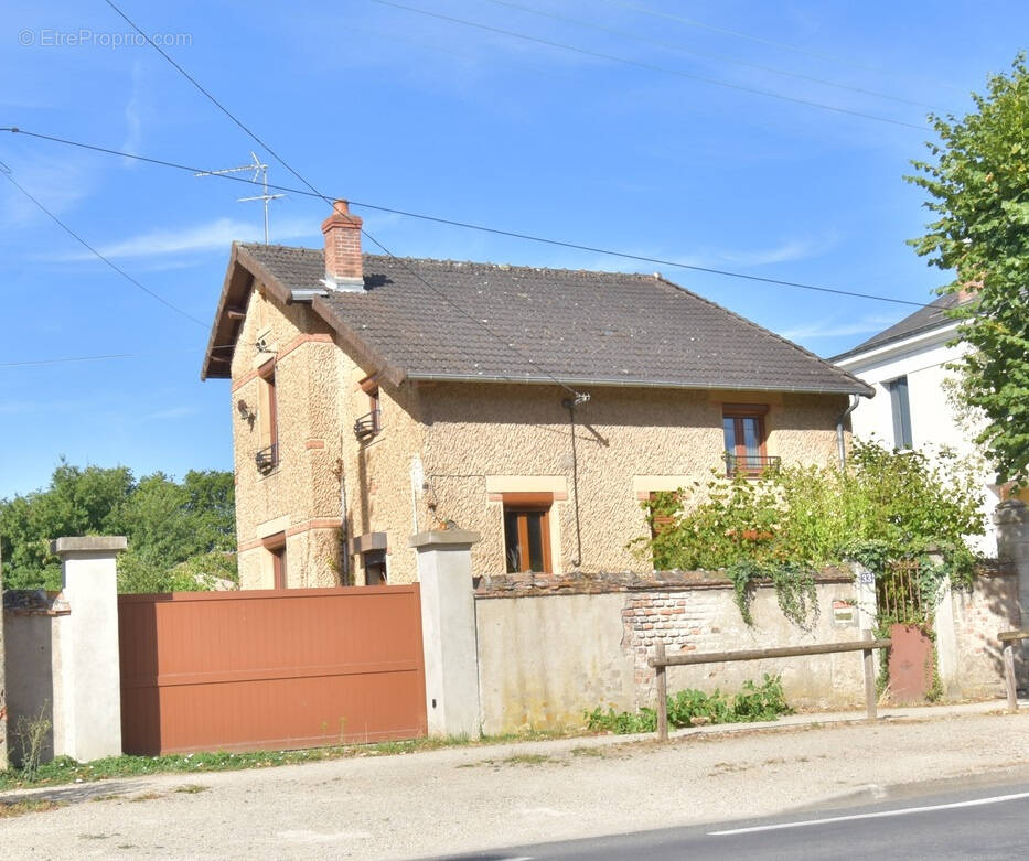 Maison à MOULINS