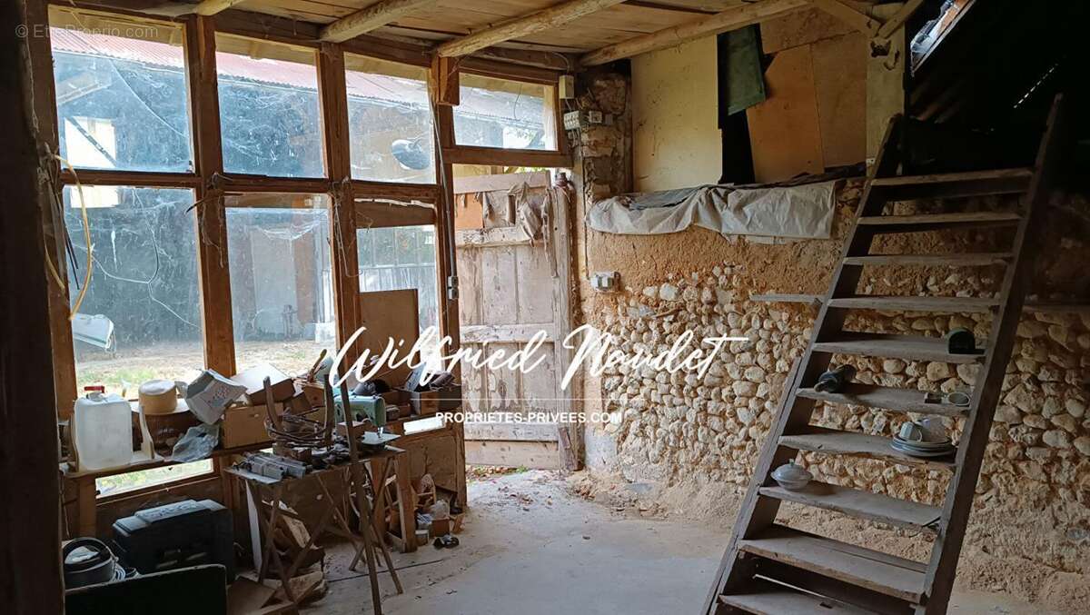 Maison à CHAHAIGNES