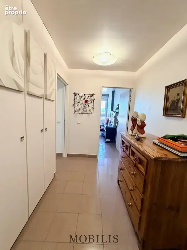 Belle vue ! grand pavois : beau type 3 de 82m2 avec parking - photo 6