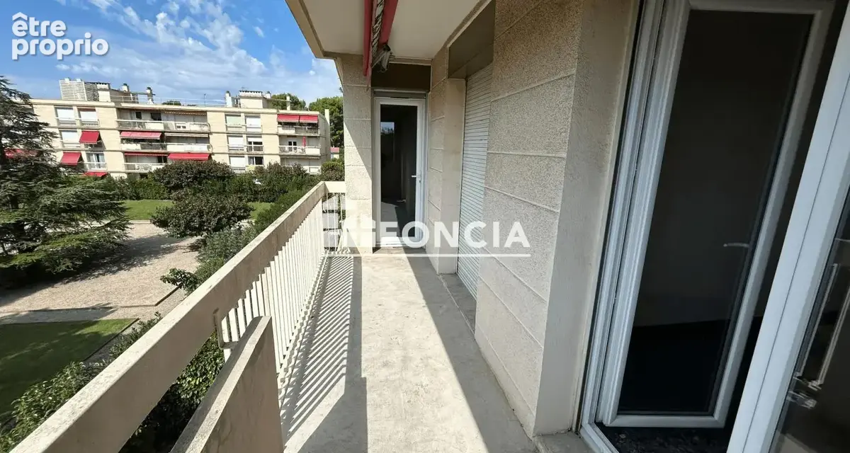 Exclusivité Carpentras : T3 de 87 m² avec deux chambres, balcon et cave, libre de suite - photo 6