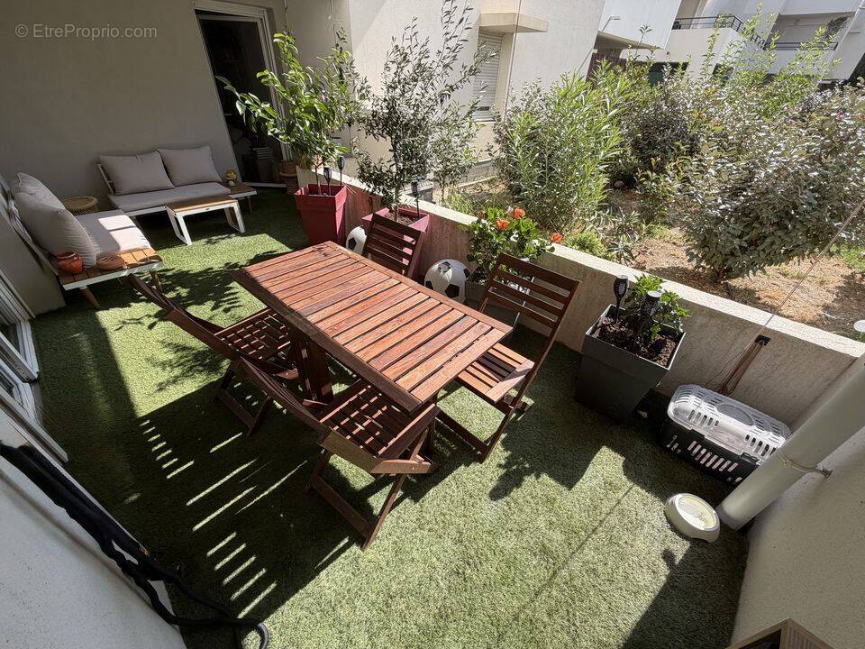 t2 - chateau gombert - village - suite parentale - place - Appartement à MARSEILLE-13E