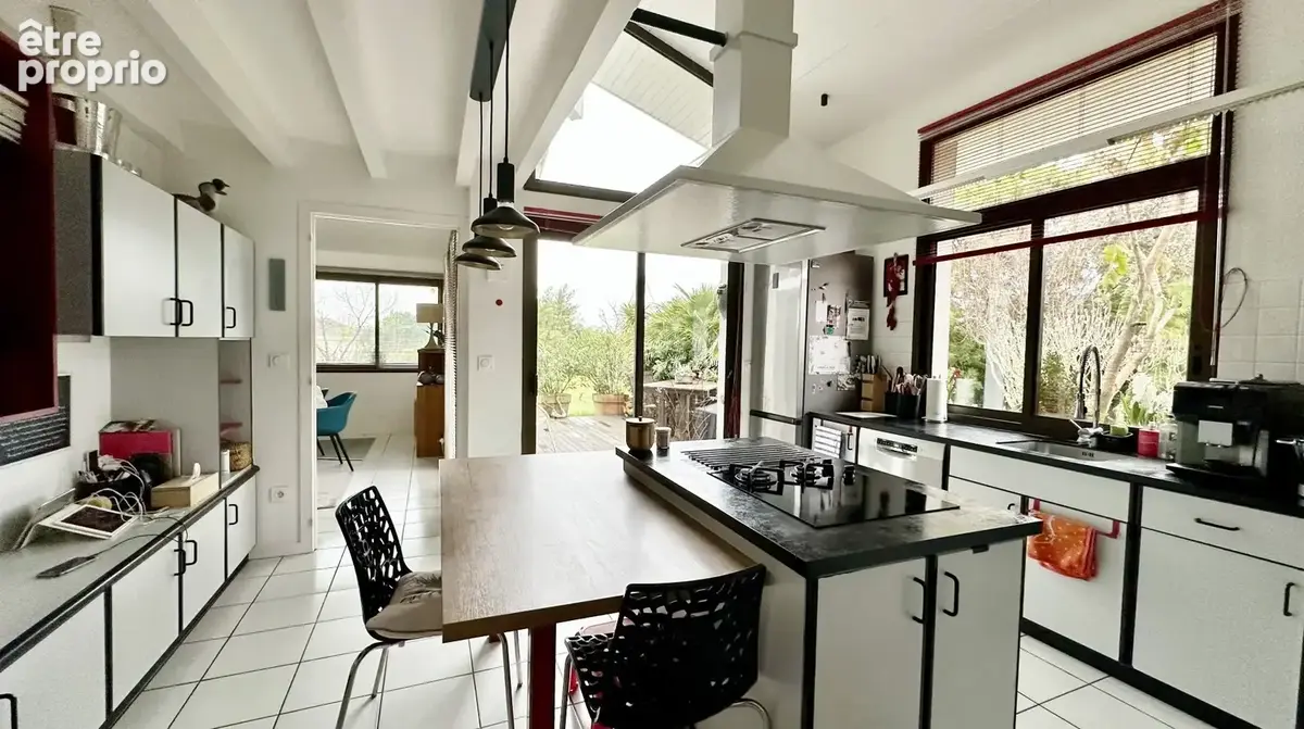 Maison d'architecte 9 pièces avec volumes exceptionnels à 15 min de Dax - photo 12