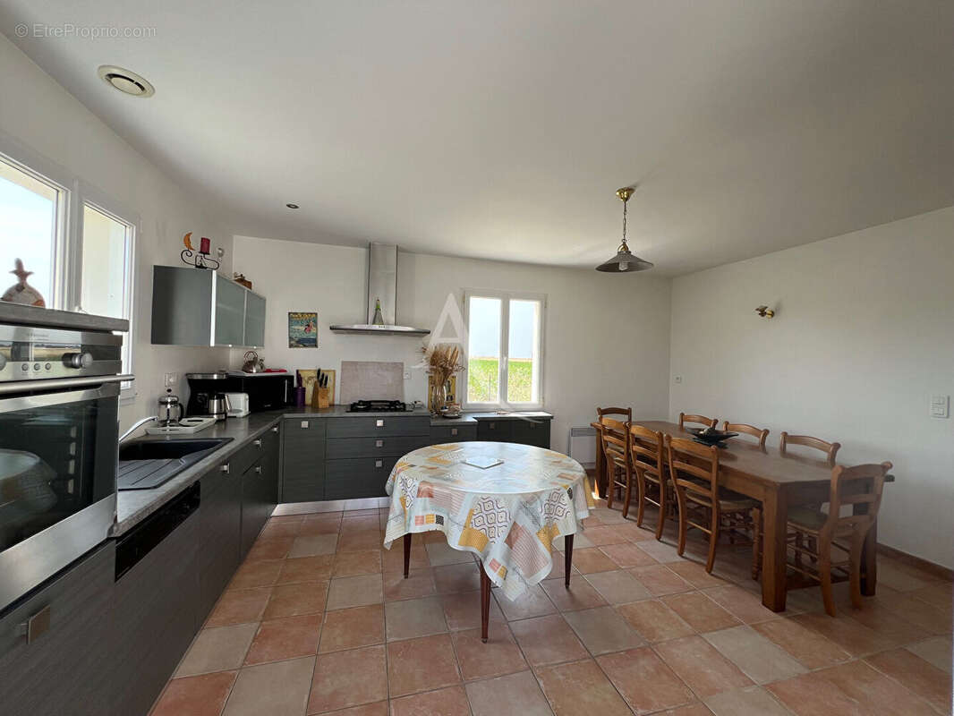 Maison à LONGEVILLE-SUR-MER