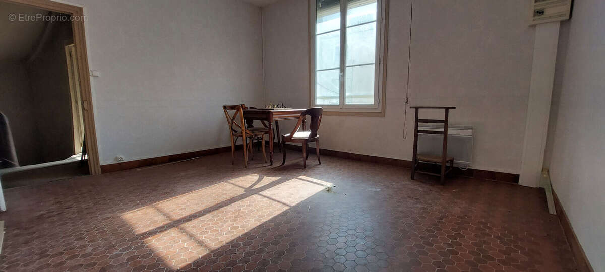 Appartement à LENCLOITRE