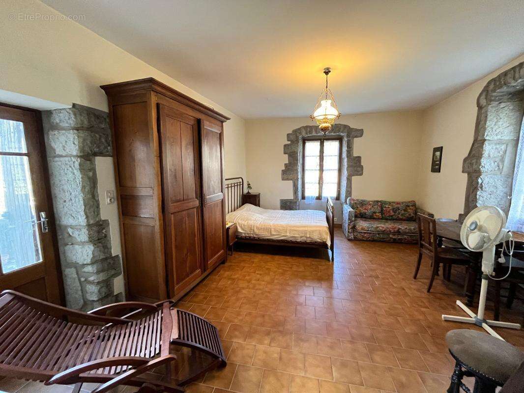 Maison à SAINT-ALBAN-AURIOLLES