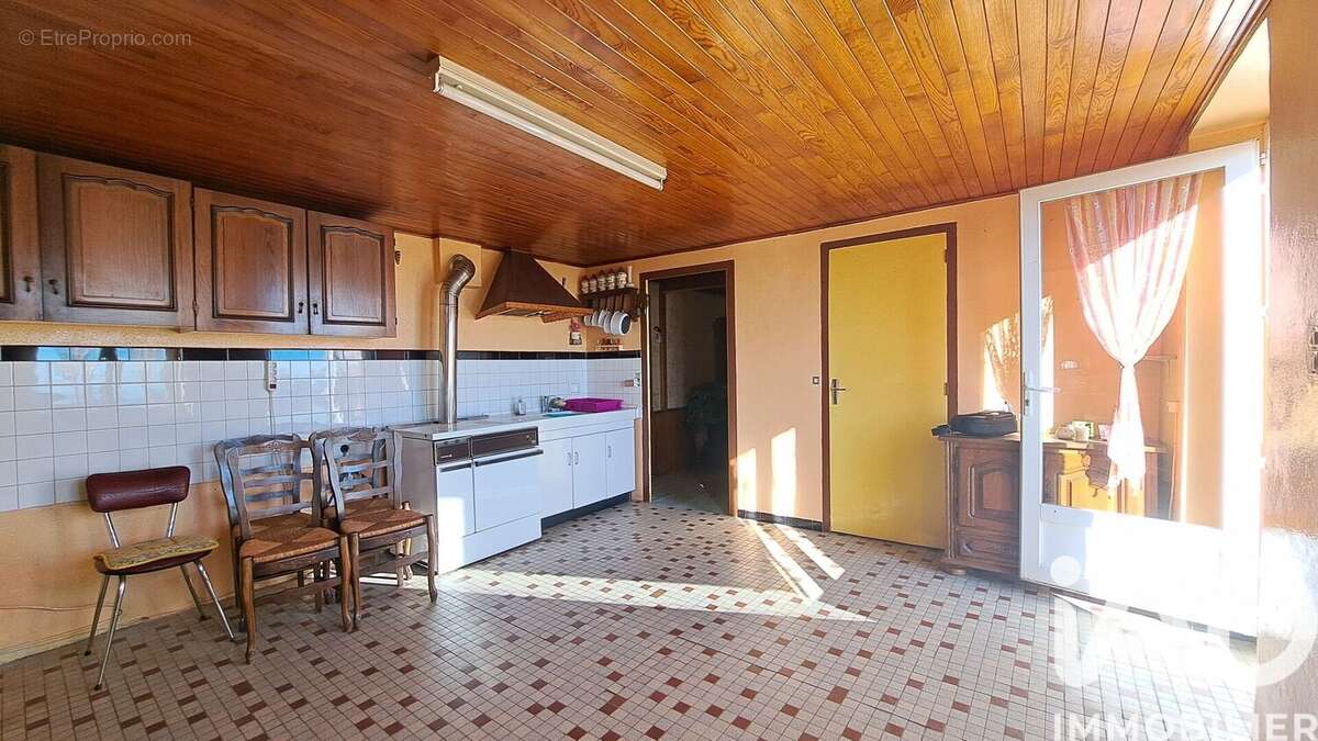 Maison 110 m² à Savas  - photo 9