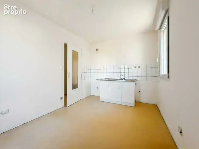 Appartement 3 pièces 66 m² à vendre à Rougemont-Le-Chateau (90110) - photo 4