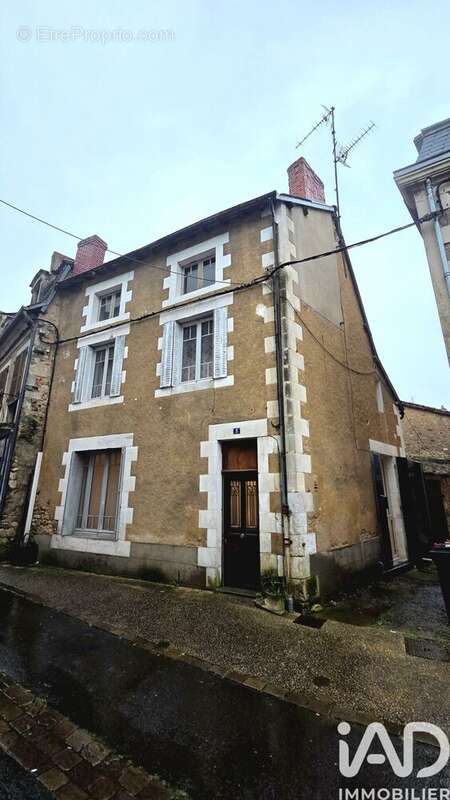 Photo 2 - Maison à MONTMORILLON