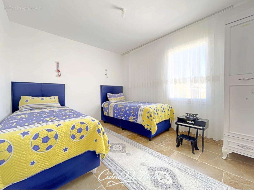 Maison à GINASSERVIS