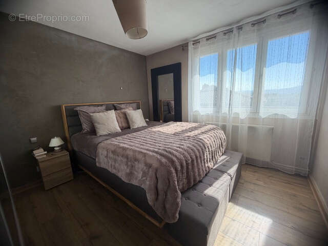 A visiter très belle maison secteur bas de Montreynaud - photo 9