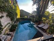 Appartement à MONTPEYROUX