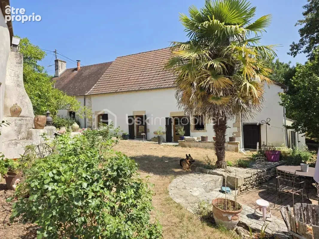 Magnifique Corps de ferme de 222m³ avec piscine et dépendances - photo 20