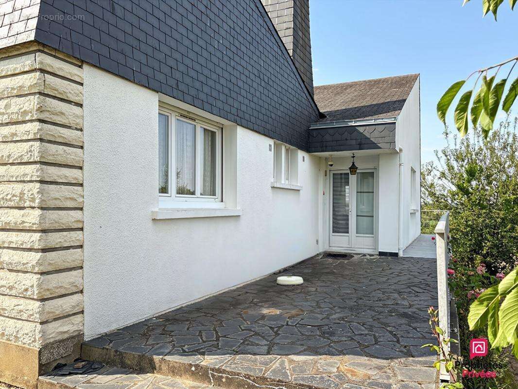 Maison à SABLE-SUR-SARTHE