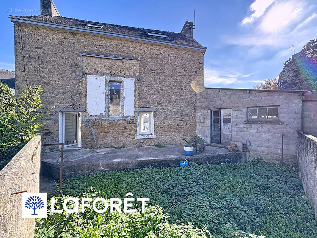 Maison à LANVENEGEN