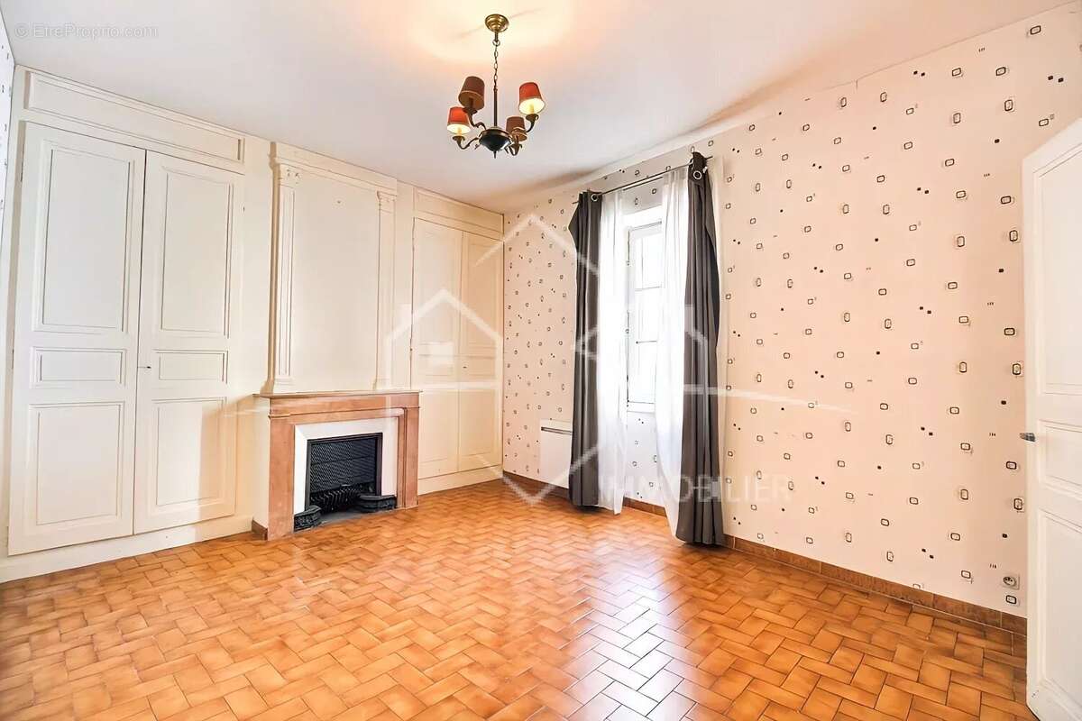 immeuble de rapport comportant 2 appartements T4 + terrain constructible - photo 11