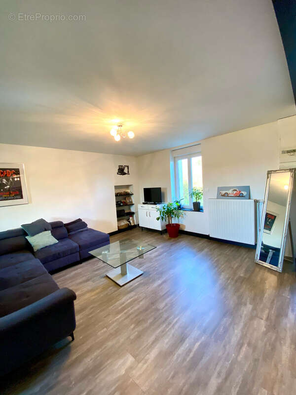 Maison à SAINT-ETIENNE-DE-VICQ