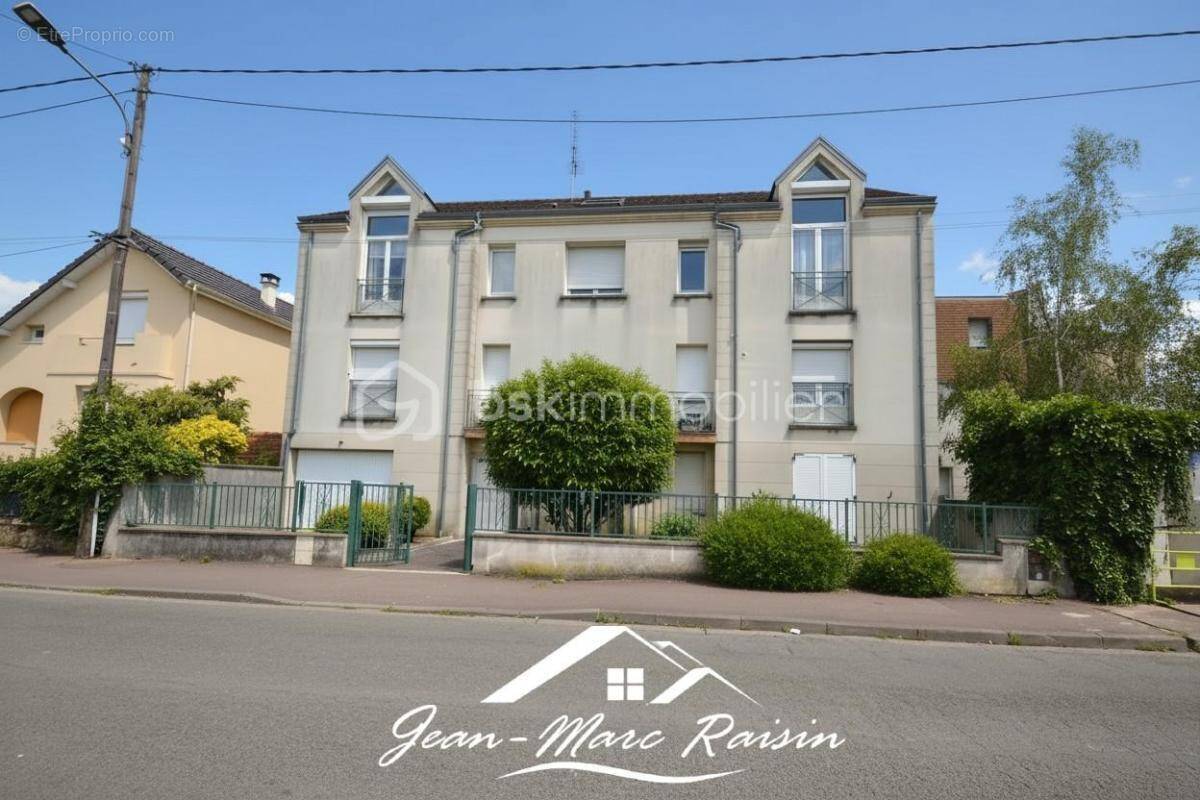 Appartement à TREMBLAY-EN-FRANCE