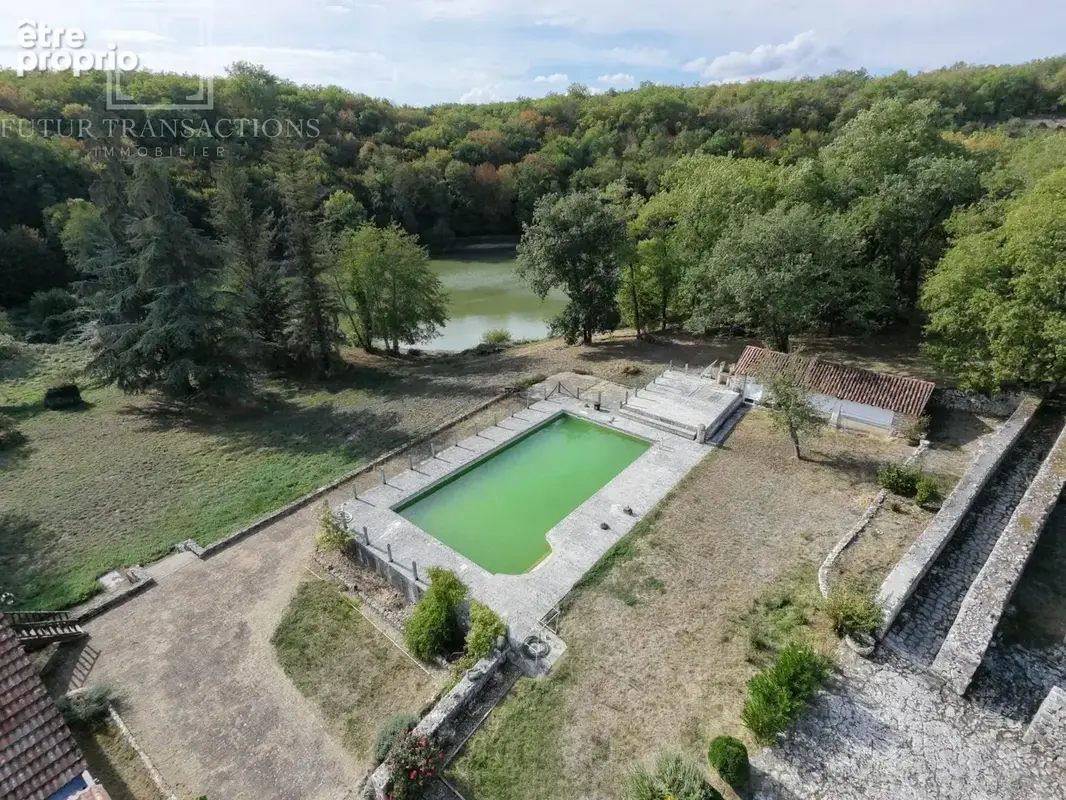 Propriété isolée sur 88 ha et étang - photo 17