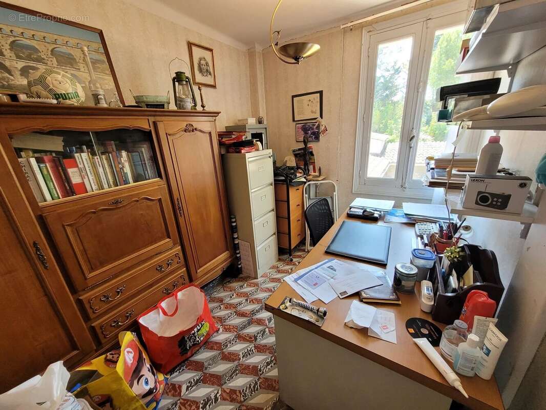 Maison à SAINT-JULIEN-LES-ROSIERS