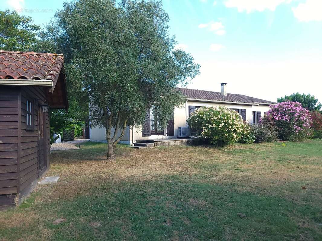 Belle maison de village de 3-4 chambres avec piscine. - photo 11