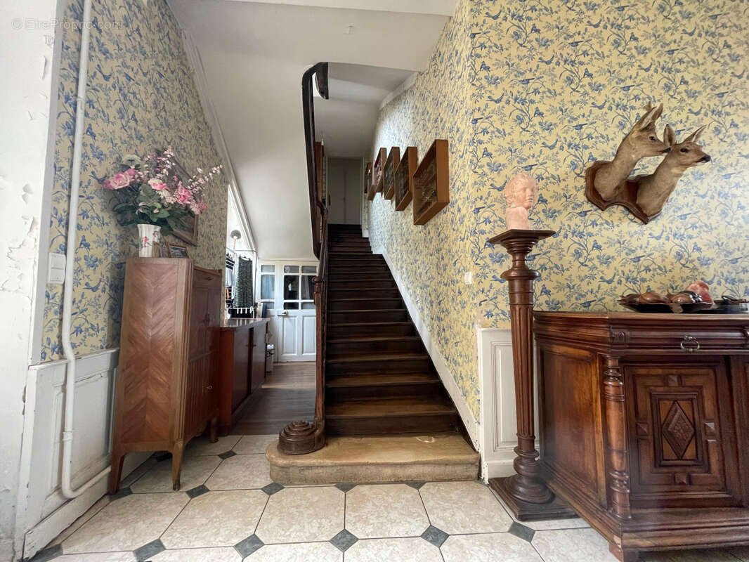 Maison à CEAUX-EN-COUHE