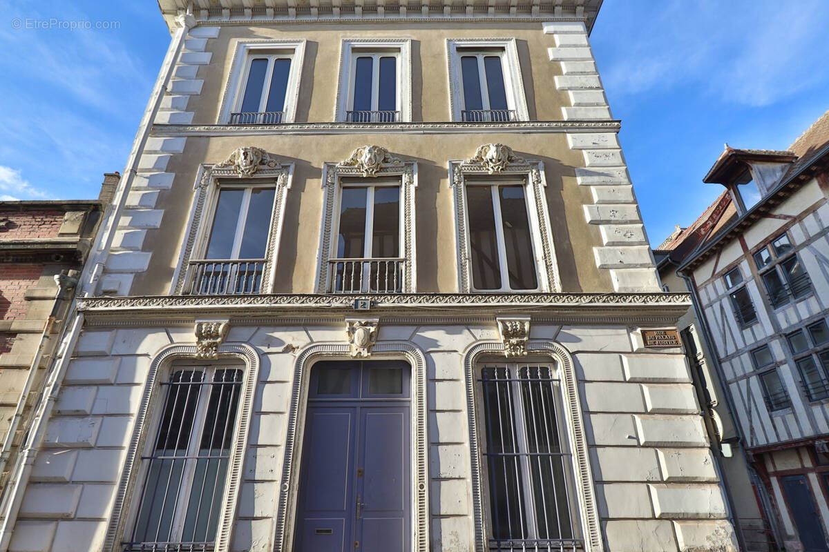 Commerce à TROYES