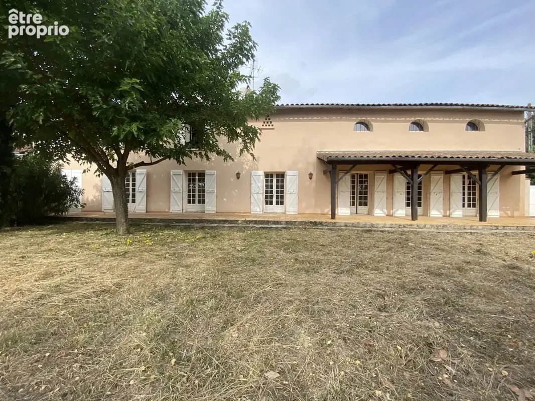 Maison 10 pièces 285 m² à vendre à Gaillac (81600) - photo 2