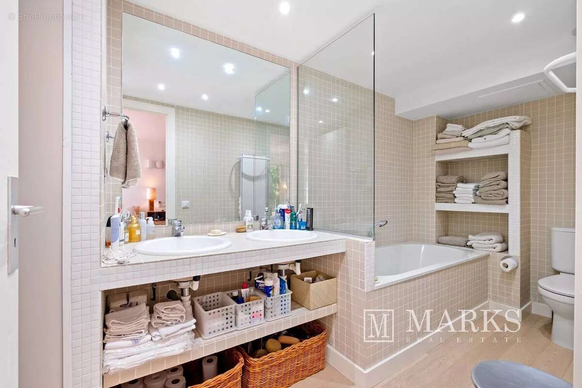 Généreux appartement de 3 chambres en rez-de-jardin - photo 16
