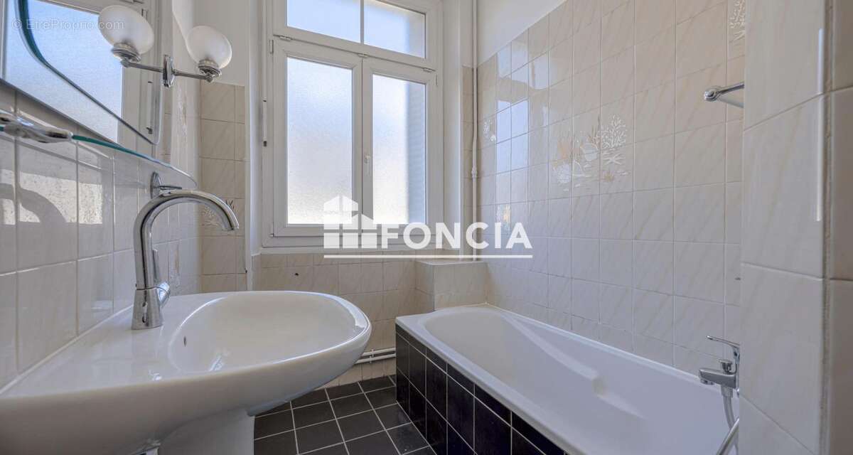 Appartement T3 - Chambéry Carré Curial - Lumineux et idéalement situé - photo 9