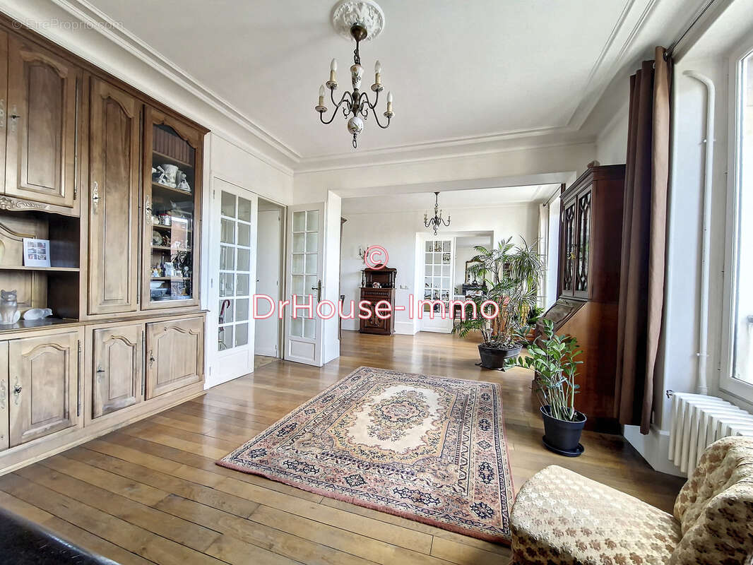 Appartement à LE BOURGET