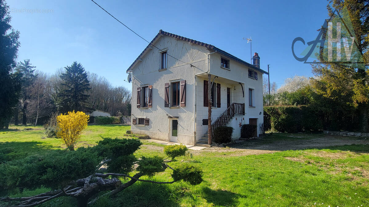 Maison à SAINT-SAUVEUR-LES-BRAY